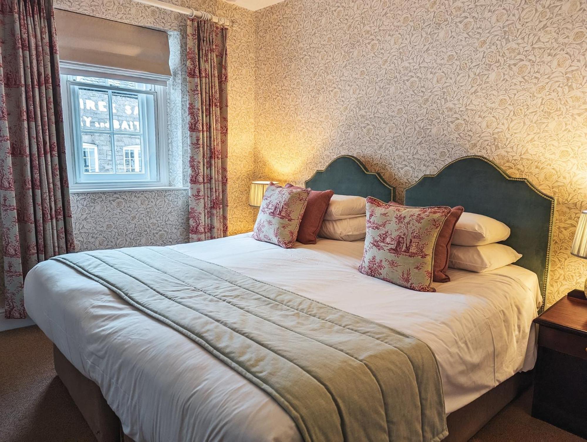 Three Salmons Hotel Usk Exterior photo
