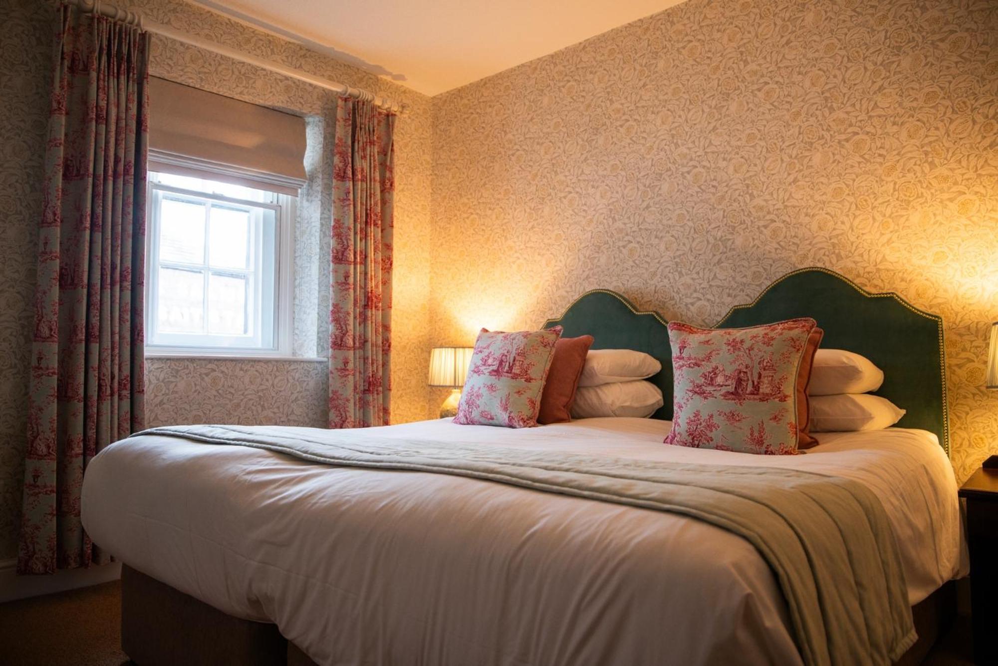 Three Salmons Hotel Usk Exterior photo