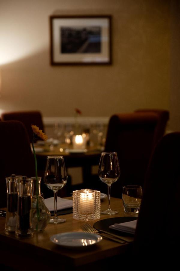 Three Salmons Hotel Usk Exterior photo